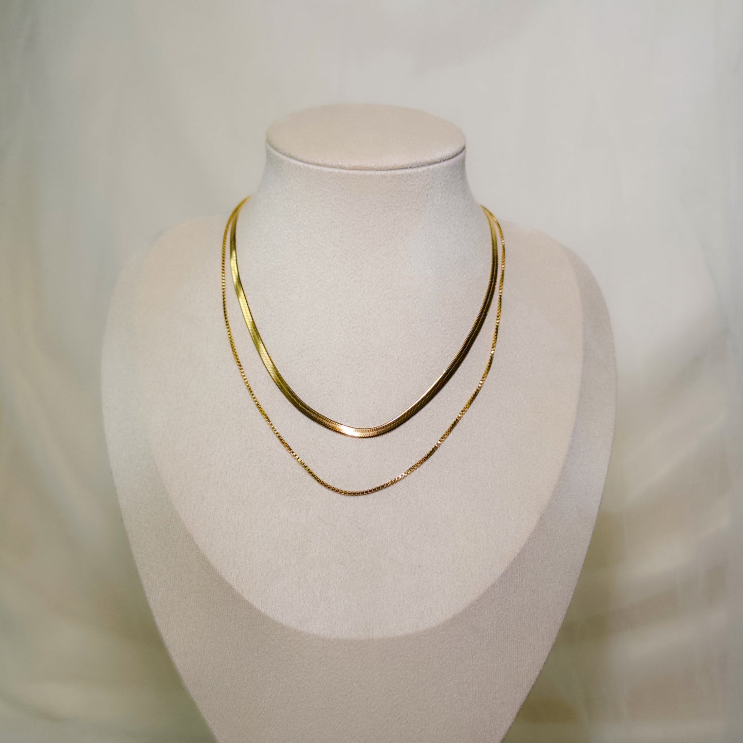 aura layered chain